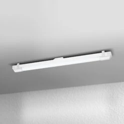 LEDVANCE Power Batten LED-Deckenlampe 60cm 3.000K 15 LEDVANCE Power Batten LED-Deckenlampe 60cm 3.000K -LEDVANCE Store 6106118 5