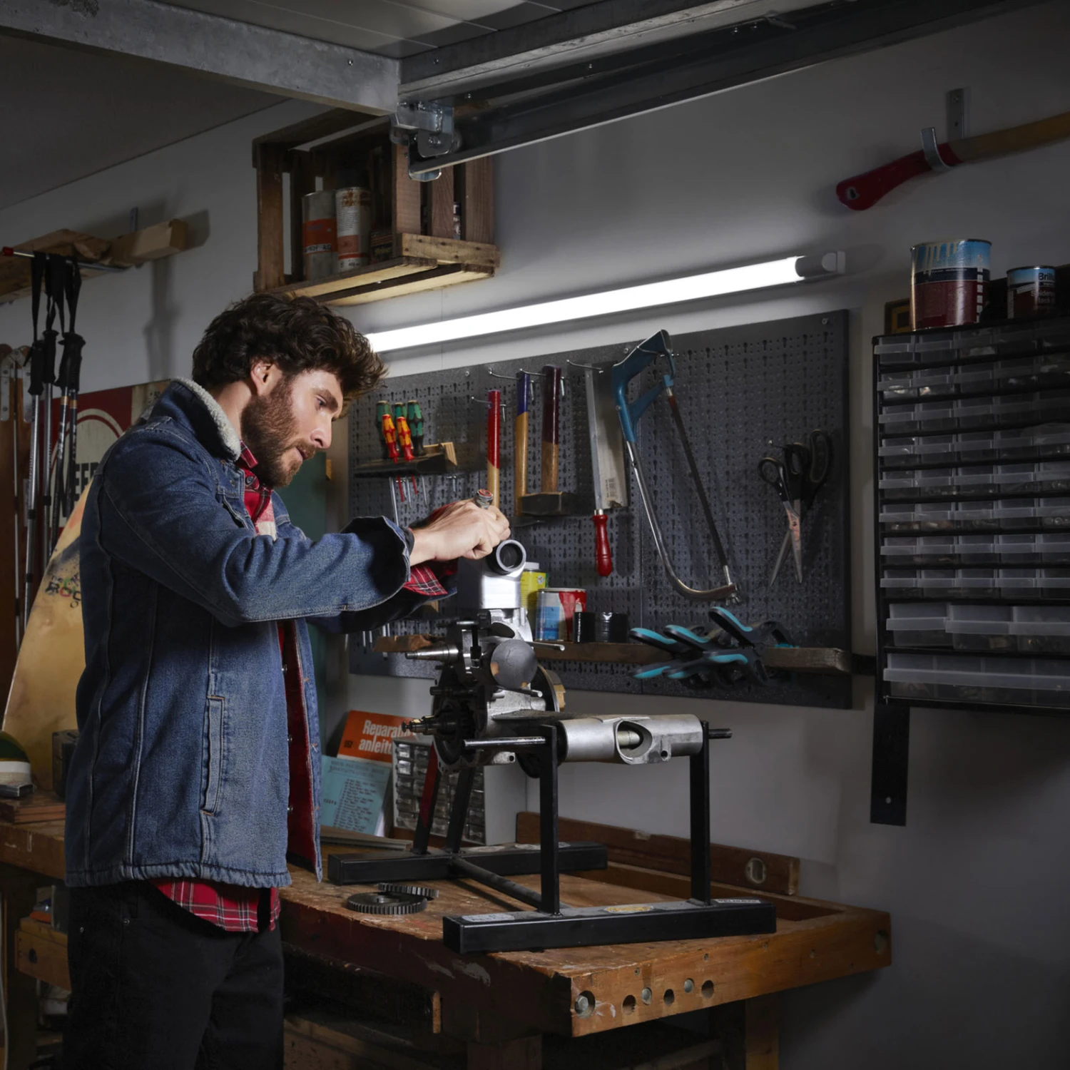 LEDVANCE Power Batten LED-Deckenlampe 120cm 3.000K 4 LEDVANCE Power Batten LED-Deckenlampe 120cm 3.000K – Bild 2