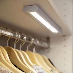 LEDVANCE LinearLED Mobile 200 LED-Möbelleuchte 12 LEDVANCE LinearLED Mobile 200 LED-Möbelleuchte -LEDVANCE Store 6106184 2