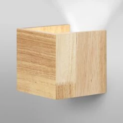 LEDVANCE SMART+ WiFi Orbis Wall Wood, 11 X 11 Cm